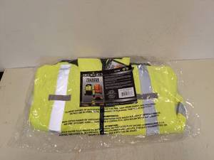 lot 1 image: NEW RADWEAR TWO-IN-ONE BOMBER JACKET WITH REMOVABLE FLEECE LINER (2X)