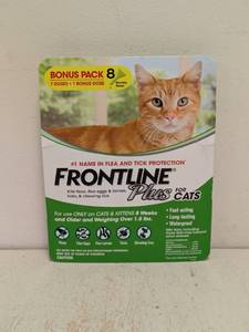 lot 24 image: NEW FRONTLINE PLUS FOR CATS 8 WEEKS AND OLDER