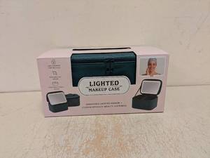 lot 74 image: NEW LIGHTED MAKEUP CASE