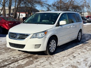 lot 8 image: 2012 VOLKSWAGEN ROUTAN SEL No Accidents Reported  Prior Certified Pre-Owned (NO RESERVE)