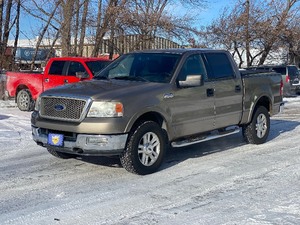 lot 12 image: 2004 FORD F-150 LARIAT 4x4  No Accidents (NO RESERVE)