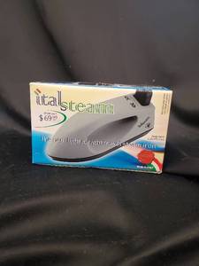 lot 8 image: Italsteam Travel Steam Iron - Lightweight, Portable, Made in Italy