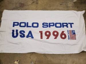 lot 16 image: Polo Sport USA 1996 Towel (Lot of 7)