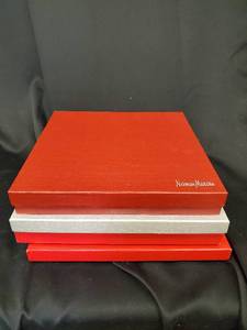 lot 34 image: Neiman Marcus Angel Plate Collection - 3-Piece Decorative Plate Set