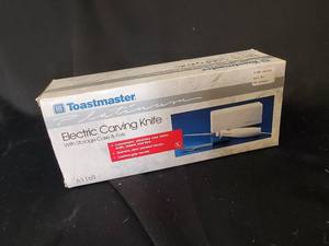 lot 37 image: Toastmaster Electric Carving Knife 6116S - With Storage Case & Fork