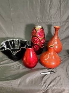 lot 59 image: Vase Set of 5 - Assorted Red, Orange & Black GlassCeramic Decorative Vases