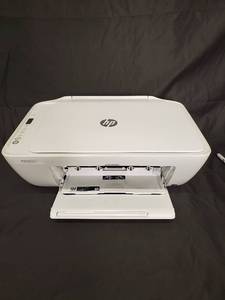 lot 78 image: HP DeskJet 2652 All-In-One Printer - PrintScanCopy (White)