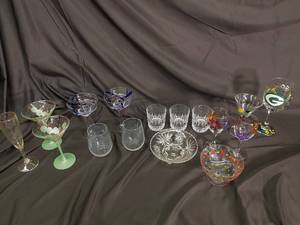 lot 87 image: Glassware Collection - Stemware, Goblets, Tumblers & Decorative Bowls