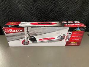 lot 30 image: Razor A1 Aluminum Kick Scooter - Original Folding System - Rear-Fender Brake