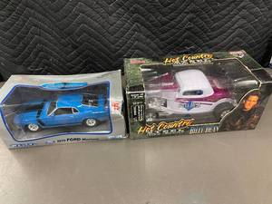 lot 58 image: Welly 1970 Ford Mustang Die-Cast & Hot Country Billy Dean Car Lot