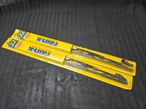 lot 43 image: (2) Rain-X Wiper Blades Size 22