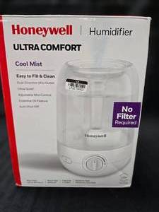 lot 78 image: Honeywell Ultra Comfort Cool Mist Humidifier