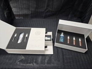 lot 109 image: Juvineses Skin Electro Stimulator - with extra gels kit