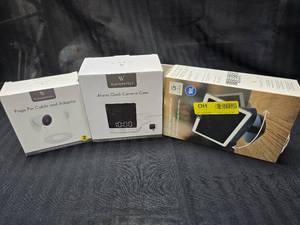 lot 138 image: Wasserstein Pogo pin cable & adaptor Adjustable stand with swivel Alarm Clock Camera Case