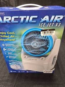 lot 176 image: Arctic Air Ice Jet X3 Fan