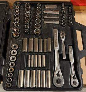 lot 146N image: Base storage - Craftsman Socket Set in Case - missing pieces