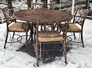 lot 6H image: D - Wrought Iron Round Patio Table with 4 Cushioned Chairs