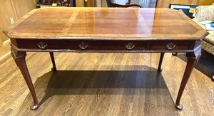 lot 38H image: O - Pennsylvania House Desk - Vintage 3-Drawer Writing Table With Inlaid Top