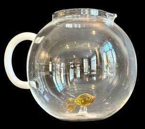 lot 126H image: DR - Ichendorf Milano Glass Pitcher With Glass Fish - 7 inches tall, Made in Italy