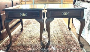 lot 164H image: MBR - Pennsylvania House End Tables - Cabriole Legs, 2-Pack with Drawers