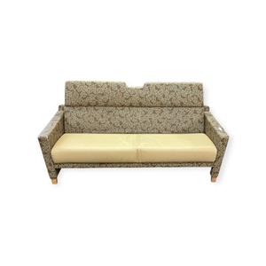 lot 32 image: Vinyl Sofa 74x33 Seat height 18