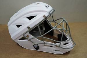 lot 27 image: Jadekylin Baseball Catchers Helmet - 7-7.5, Matte White