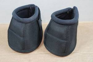 lot 38 image: Professionals Choice Bell Boots - Large