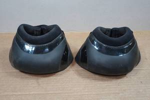 lot 39 image: Professionals Choice Rubber Bell Boots - Medium