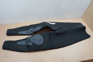 lot 88 image: Cressi Apnea 5mm Wetsuit Bottoms - M3