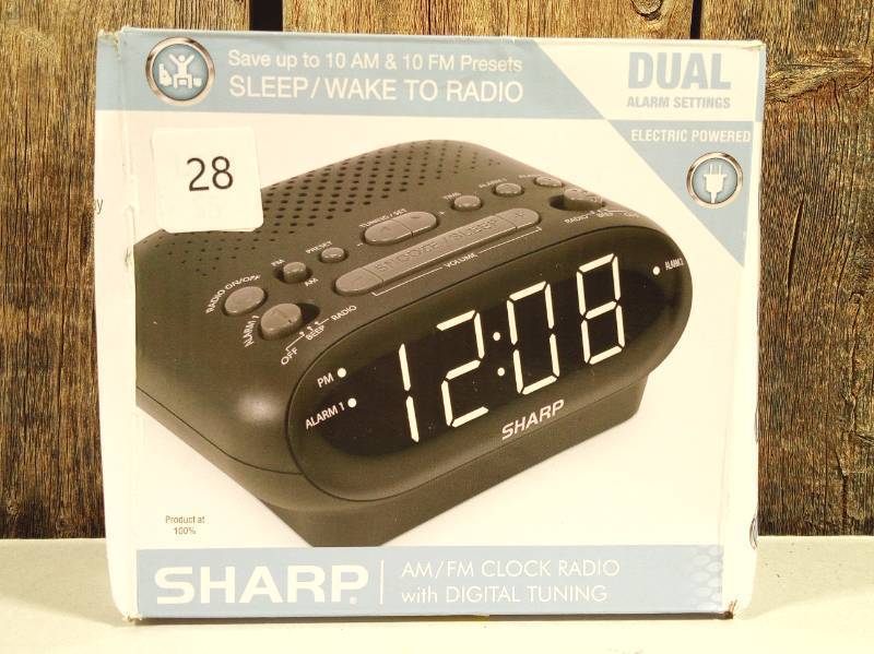 lot 28 image: Sharp Digital Dual Alarm Clock with AMFM Radio