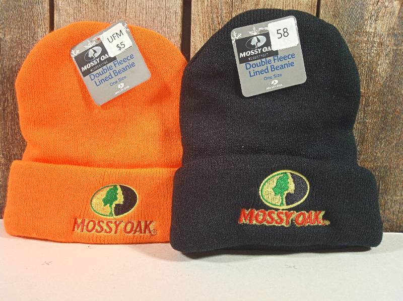lot 58 image: Mossy Oak - Double Fleece Lined Beanie (set of 2)