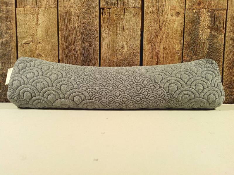 lot 63 image: Crystal Cove Yoga Cushion