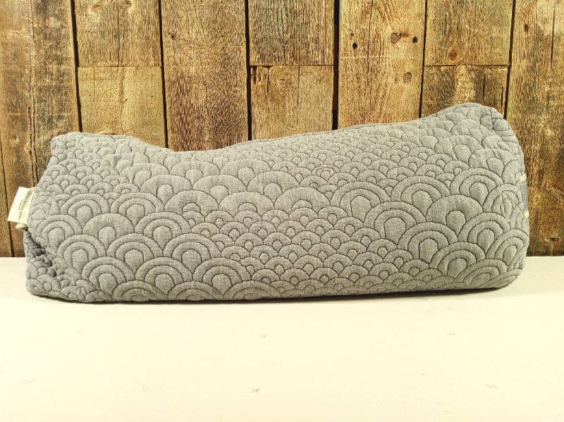 lot 64 image: Crystal Cove Yoga Cushion