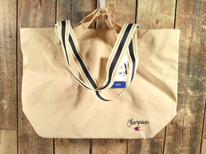 lot 137 image: Champion Harbor Tote Bag