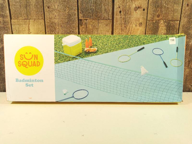 lot 158 image: SUN SQUAD BADMINTON SET  LAWN SPORTS FOR ADULTS