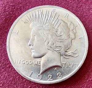 lot 40 image: 1923 Peace Dollar