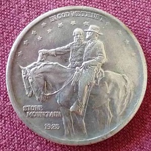 lot 73 image: 1925 Stone Mountain Commemorative Silver Half Dollar - Nice