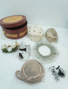 lot 8 image: 6 Vintage Ladies Hats and Round Hat Box