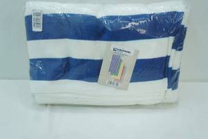 lot 63 image: NEW 30x60 Beach Towels 4ct