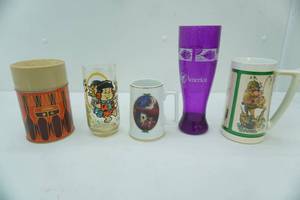 lot 80 image: Vintage 1970s Thermos, Flintstones Cup Glass Tumbler, Thermo-Serv Insulated Trophyman Cup