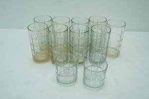 lot 99 image: Anchor Hocking Glass Tumbler Set