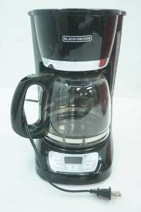 lot 107 image: Black & Decker Coffee Maker