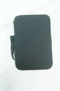 lot 137 image: NEW Sewing Kit