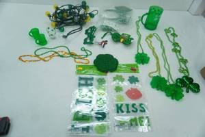 lot 141 image: St. Patricks Day Novelty Items (most are new)
