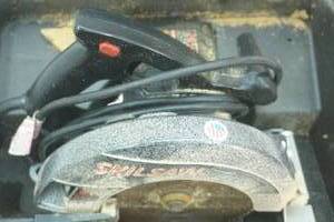 lot 196 image: Skill Saw and case