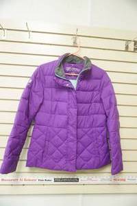 lot 210 image: Womens Medium Free Country Power Down Series Jacket NEWLIKE NEW