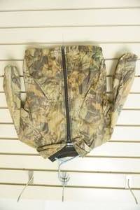 lot 227 image: Youth Small (67) Jordan Lee Original Camouflage Water-Resistant Jacket