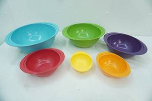 lot 234 image: Colorful Nesting Bowls (Mixing Bowls)