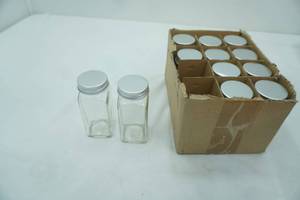 lot 264 image: NEW 12pk 4 oz Spice Jars