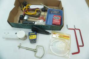 lot 269 image: Hardware Variety Lot